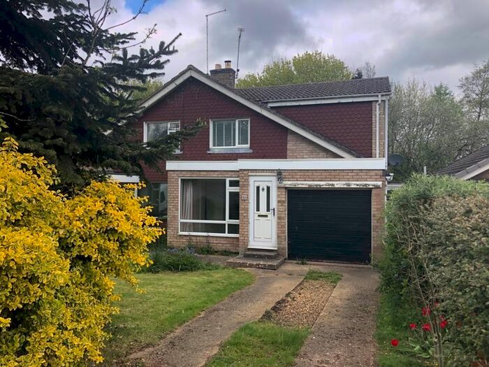 2 Bedroom Semi-Detached House To Rent In Norton Road, Daventry, NN11