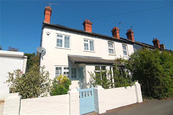 3 Bedroom Semi-Detached House For Sale In Station Road, West Byfleet, KT14