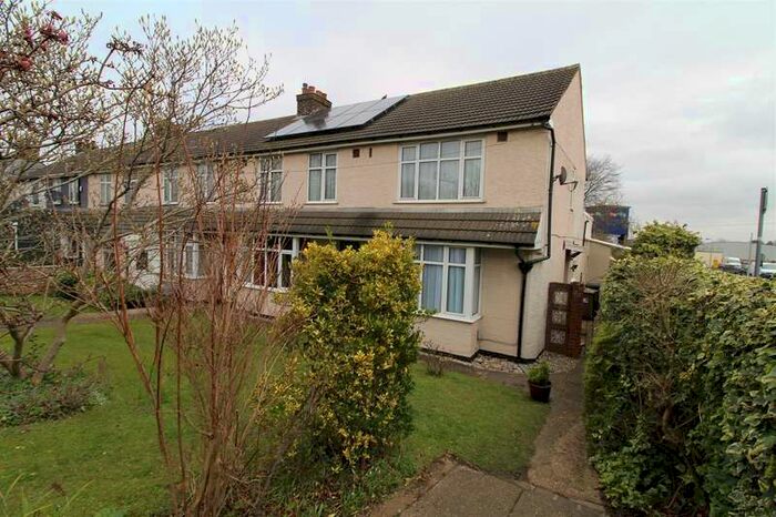 2 Bedroom End Of Terrace House To Rent In Skimpot Road, Luton, LU4