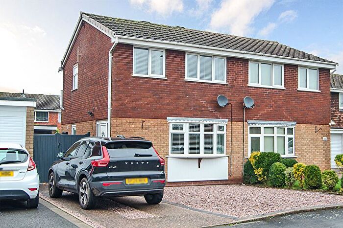 3 Bedroom Semi Detached House For Sale In The Bramblings, Stafford, ST17
