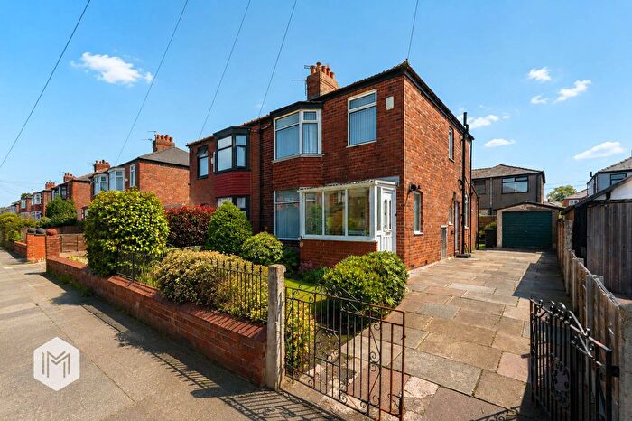 3 Bedroom Semi-Detached House For Sale In Ormonde Avenue, Salford, M6