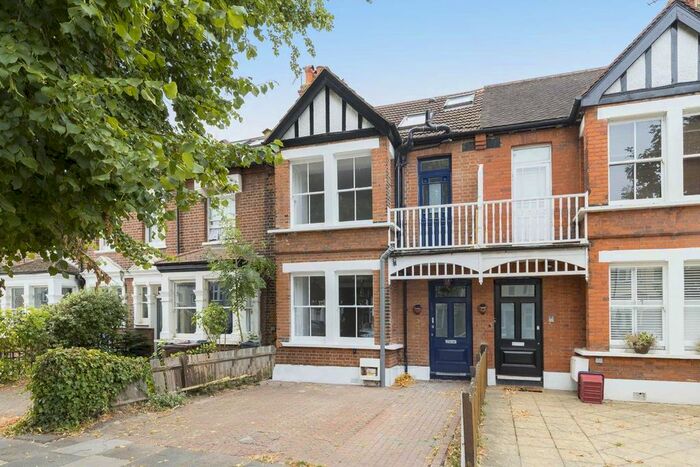 4 Bedroom Terraced House To Rent In Grantham Road, London, W4