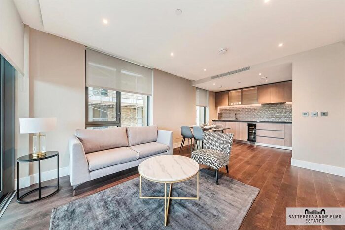 2 Bedroom Apartment For Sale In Huntington House, Prince Of Wales Drive, SW11
