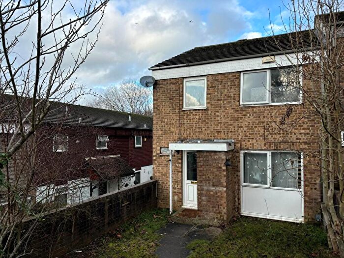 3 Bedroom End Of Terrace House For Sale In Wade Meadow Court, Lings, Northampton, NN3