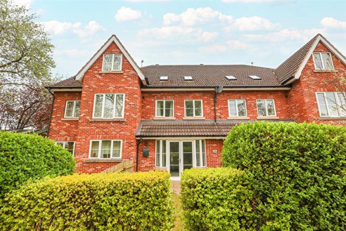 4 Bedroom Terraced House For Sale In Harrogate Road, Ripon, HG4