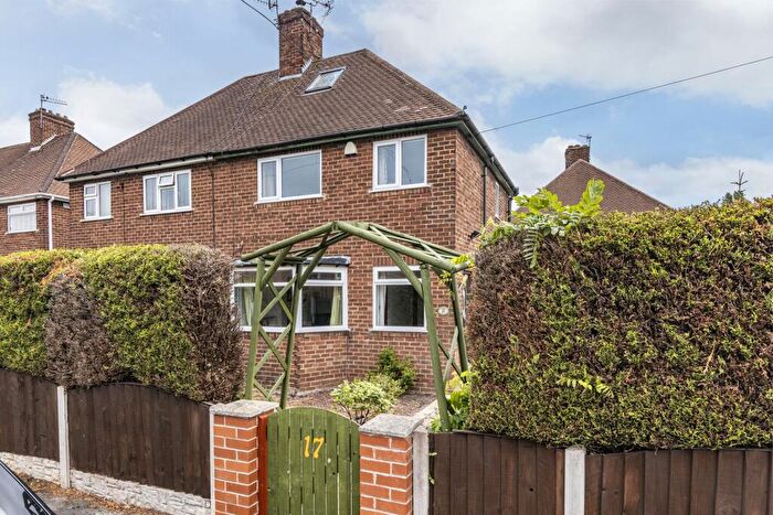 3 Bedroom Semi-Detached House For Sale In Enthorpe Street, Nottingham, NG8