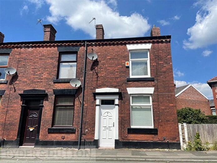 2 Bedroom End Of Terrace House To Rent In Canterbury Street, Ashton-under-Lyne, Greater Manchester, OL6