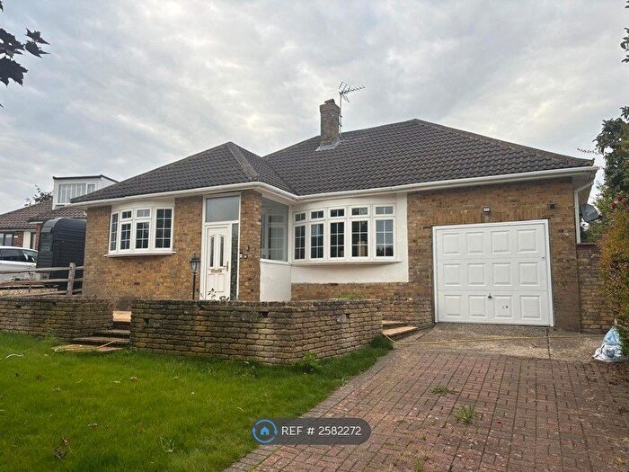 2 Bedroom Bungalow To Rent In Imadene Crescent, Lindford, Bordon, GU35