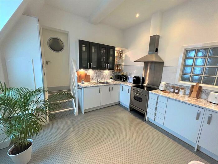 1 Bedroom Apartment To Rent In Hagley Road West, Quinton, Birmingham, West Midlands, B32