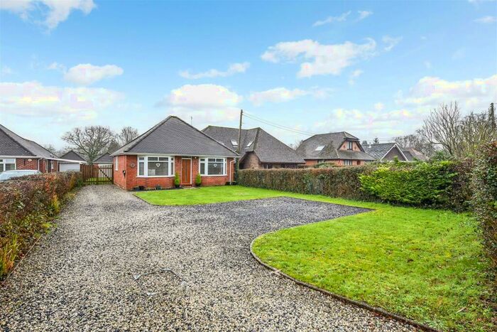 3 Bedroom Detached Bungalow For Sale In Woodlands Road, Woodlands, Hampshire, SO40