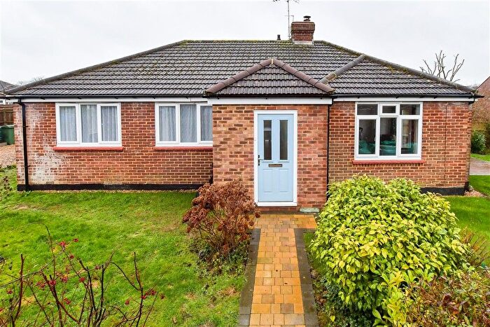3 Bedroom Detached Bungalow For Sale In Heather Drive, St. Michaels, Tenterden, Kent, TN30