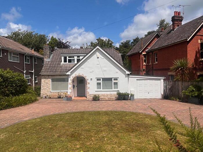 3 Bedroom Detached House For Sale In Prince Of Wales Road, Westbourne, Bournemouth, BH4