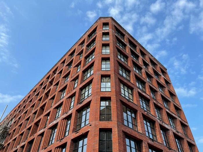 2 Bedroom Apartment To Rent In Apt . :: One Silk Street, M4