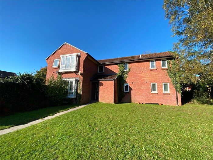 Studio To Rent In Allington Close, Taunton, TA1