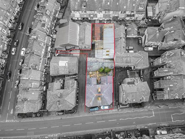6 Bedroom Flat For Sale In Dale Road, Buxton, SK17