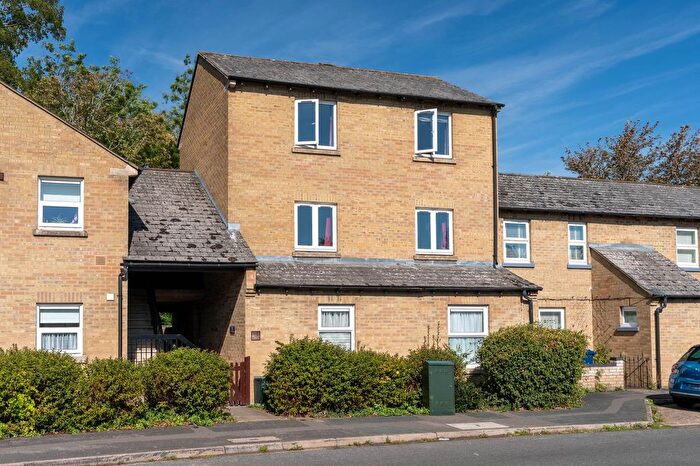 2 Bedroom Flat For Sale In Walpole Road, Cambridge, CB1