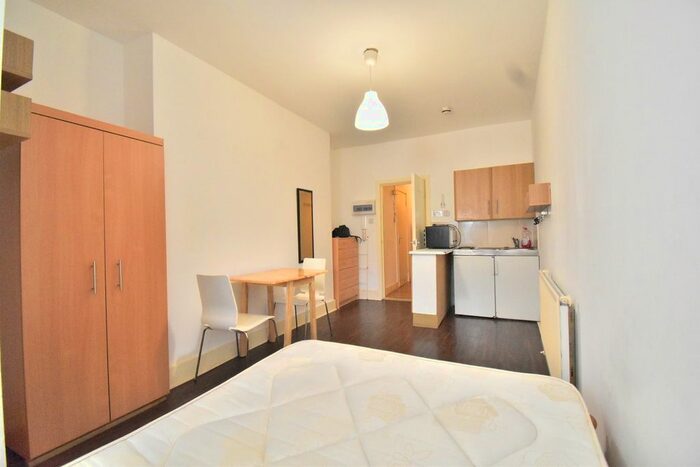 Studio To Rent In Carleton Road, Camden N7