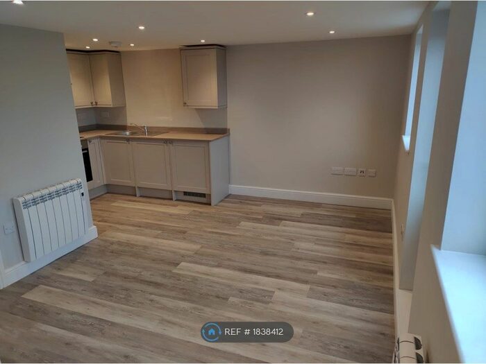 1 Bedroom Flat To Rent In Park Farm Drive, Allestree, Derby, DE22