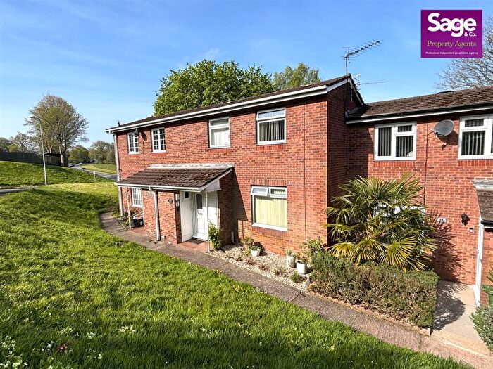 3 Bedroom Terraced House For Sale In Bryn Milwr, Hollybush, Cwmbran, NP44