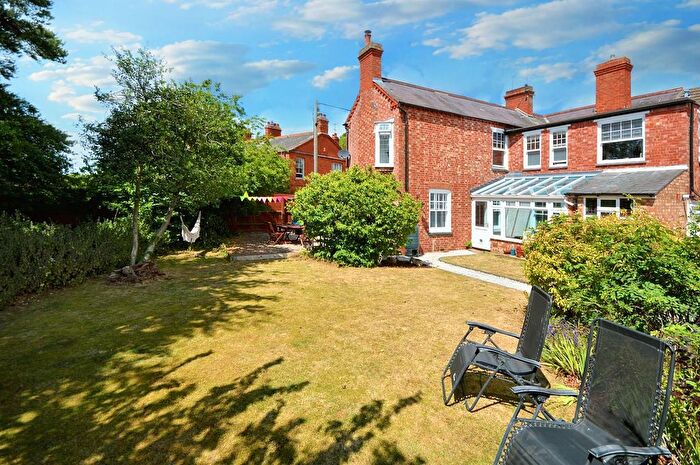 3 Bedroom End Of Terrace House For Sale In South Street, Wollaston, Wellingborough, NN29