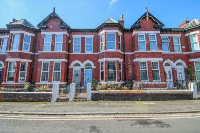 3 Bedroom Town House To Rent In Wellington Street, Southport, PR8