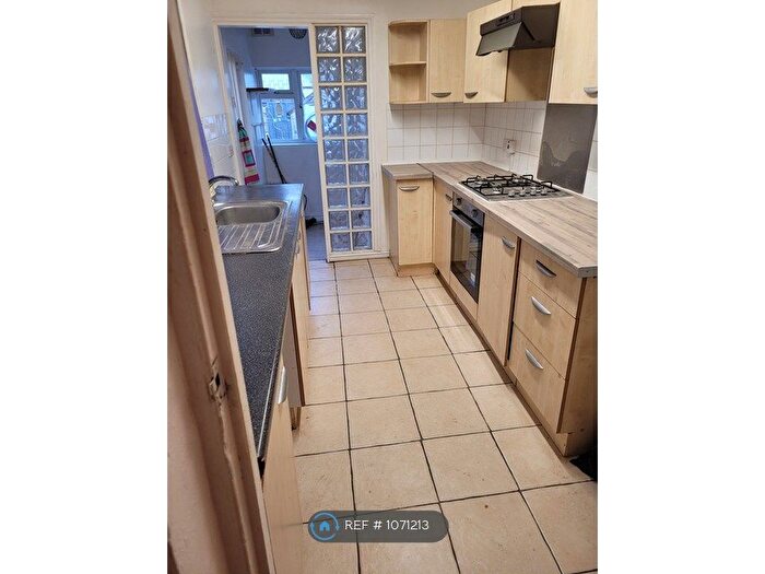 4 Bedroom Terraced House To Rent In Priestfield Road, Gillingham, ME7