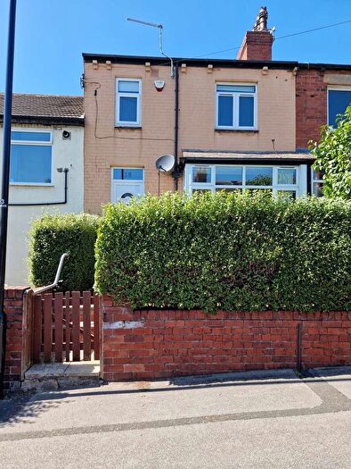3 Bedroom Terraced House To Rent In Rosemont Walk, Leeds, LS13
