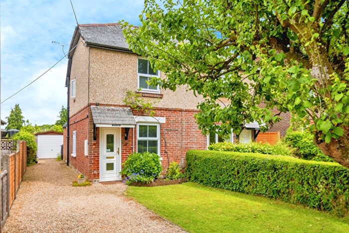 2 Bedroom Semi-Detached House For Sale In Bartley Road, Woodlands, Southampton, Hampshire, SO40