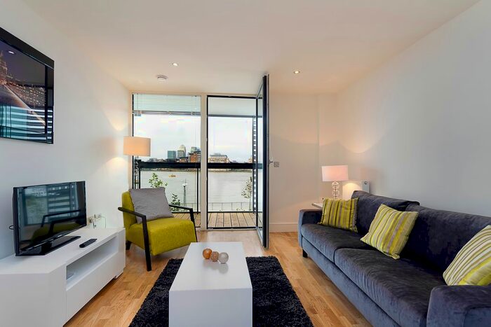 2 Bedroom Flat To Rent In Beacon Point, Dowells Street, New Capital Quay, London, SE10