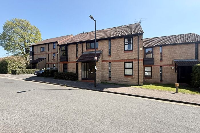 Studio For Sale In Shinners Close, South Norwood, SE25