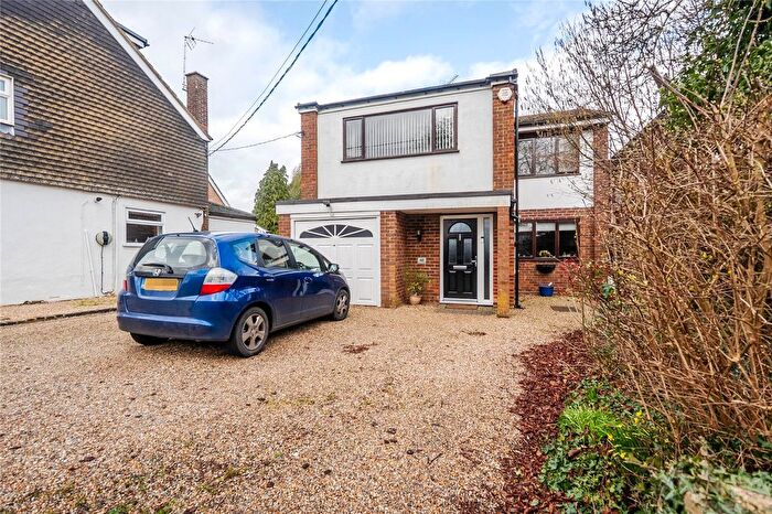 4 Bedroom Detached House For Sale In Common Road, Kensworth, Bedfordshire, LU6