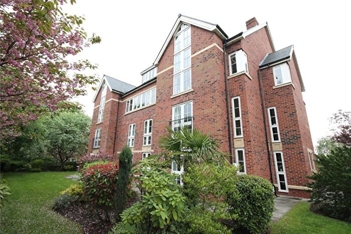 2 Bedroom Flat To Rent In Elder Court, Heaton Moor Road, Heaton Moor, Stockport, SK4