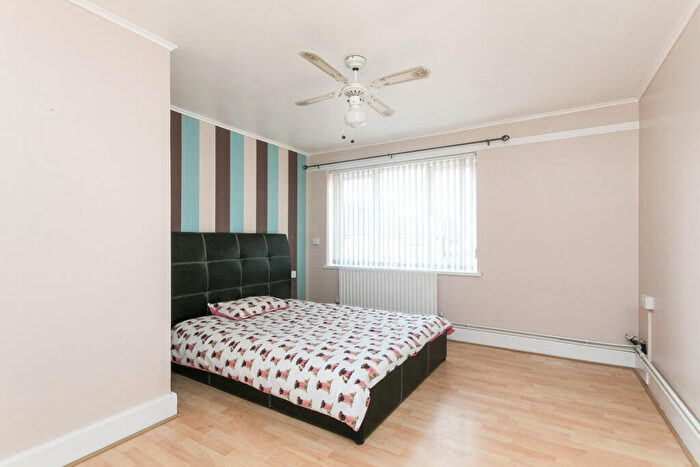 2 Bedroom Apartment To Rent In Greenway Road, Tranmere, CH42