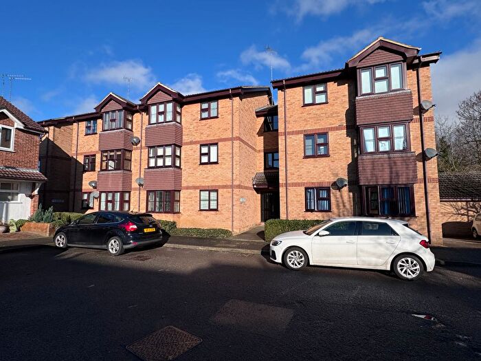 1 Bedroom Flat For Sale In Whelan Way, Wallington, SM6