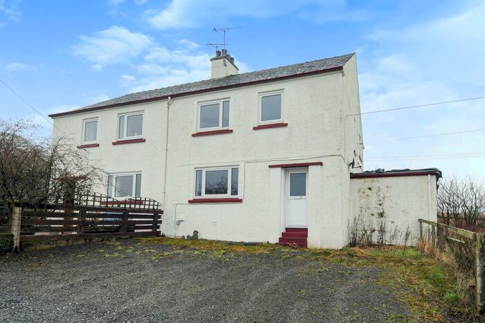 3 Bedroom Semi-Detached House For Sale In Amisfield, Dumfries, Dumfries And Galloway, DG1