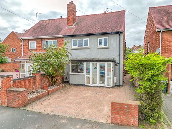 3 Bedroom Semi-Detached House For Sale In Sorrell Road, Nuneaton, CV10