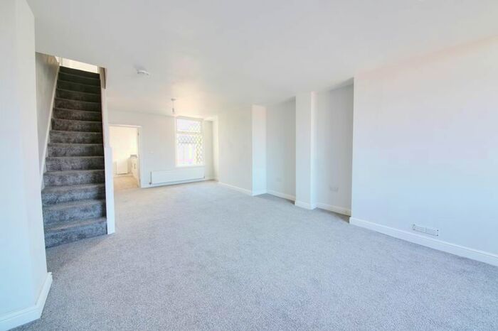 4 Bedroom Property To Rent In Liverpool Road, Widnes, WA8