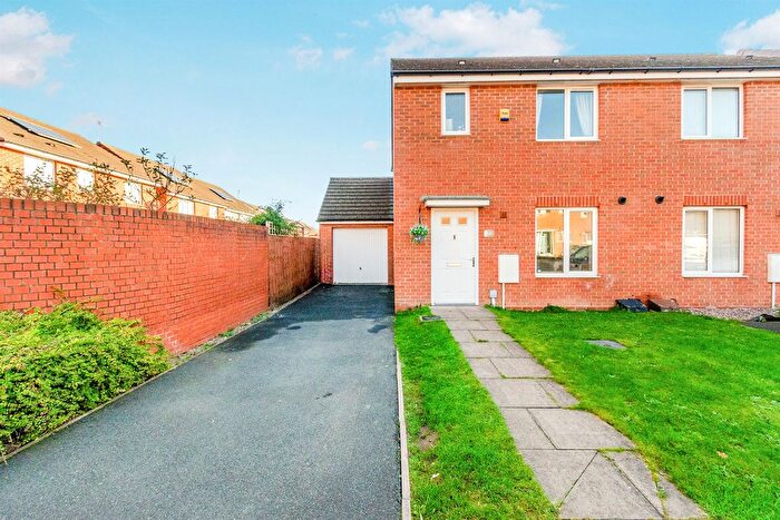 3 Bedroom Semi Detached House For Sale In Grasmere Road, Willenhall, WV12