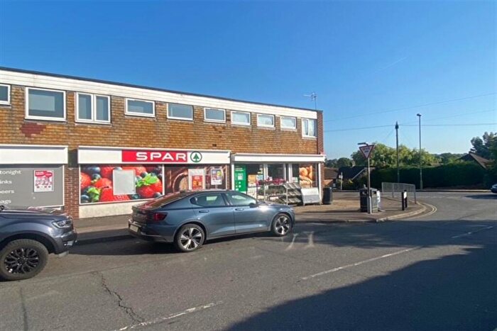1 Bedroom Flat To Rent In Kingsmede Buildings, Horndean, PO8