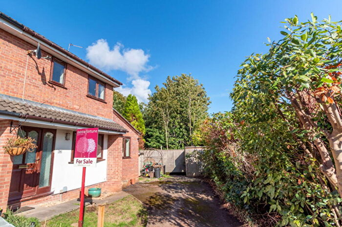 3 Bedroom Semi-Detached House For Sale In The Glebe, Wrington, BS40
