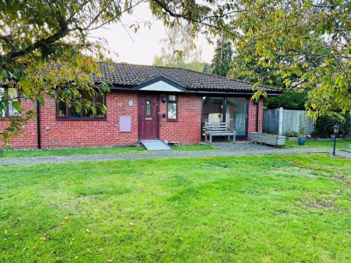 1 Bedroom Retirement Property To Rent In Oakmead Green, Epsom, KT18