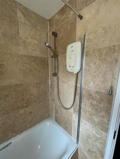 2 Bedroom Maisonette To Rent In Gefle Close, Bristol, BS1