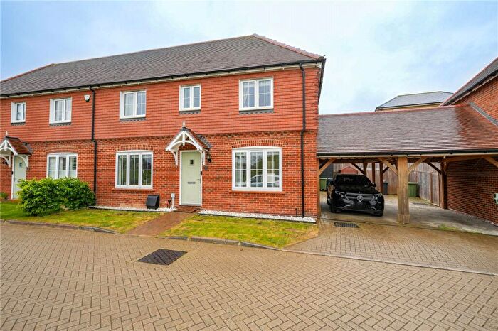 3 Bedroom Semi Detached House For Sale In Cornfield Way, Allington, Maidstone, ME16