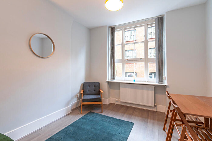 1 Bedroom Flat For Sale In Clerkenwell Road, London, EC1R