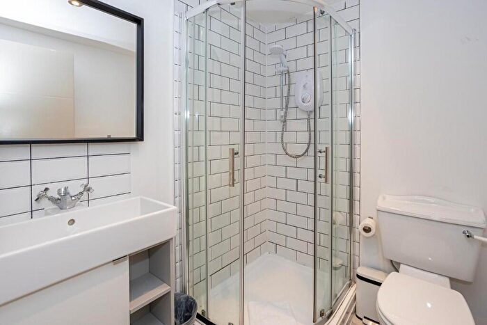 1 Bedroom Serviced Apartments To Rent In Eccles New Road, Manchester, Greater Manchester, M5