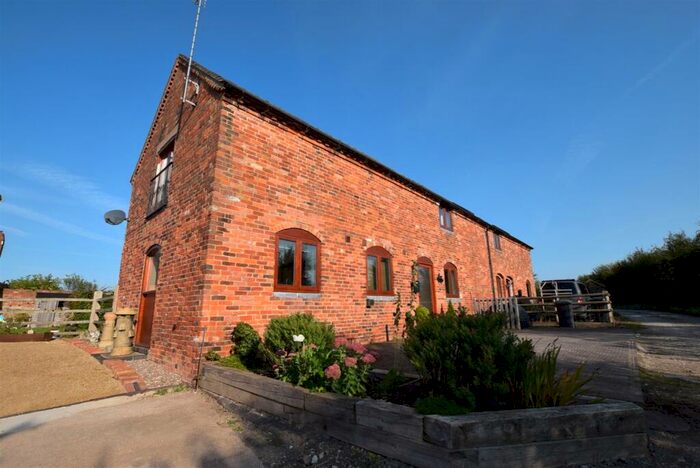 3 Bedroom Barn Conversion To Rent In Uttoxeter Road, Foston, Derby, Derbyshire, DE65