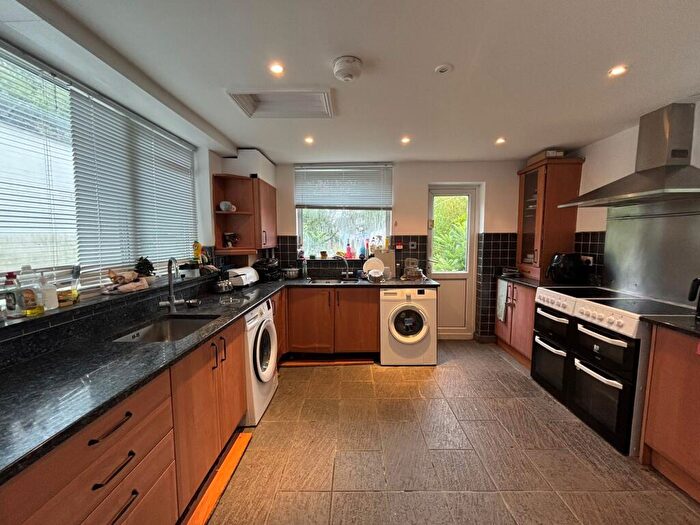 1 Bedroom House Of Multiple Occupation To Rent In Hatherley Road - Sidcup, DA14
