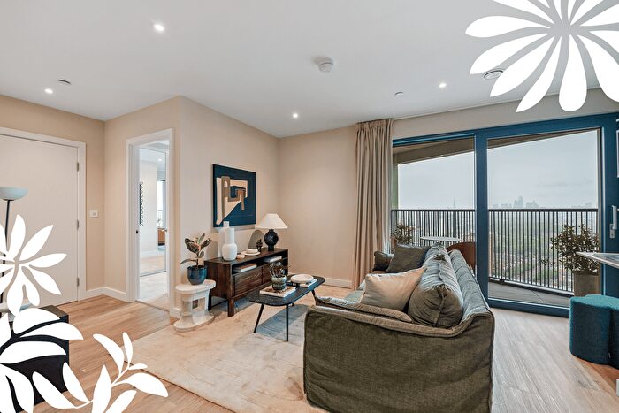 1 Bedroom Flat To Rent In Riverstone Heights, Reed Avenue, London, E3