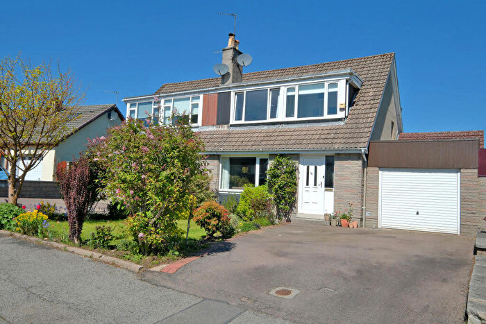 3 Bedroom Semi-Detached House For Sale In Binghill Crescent, Milltimber, Aberdeen, AB13