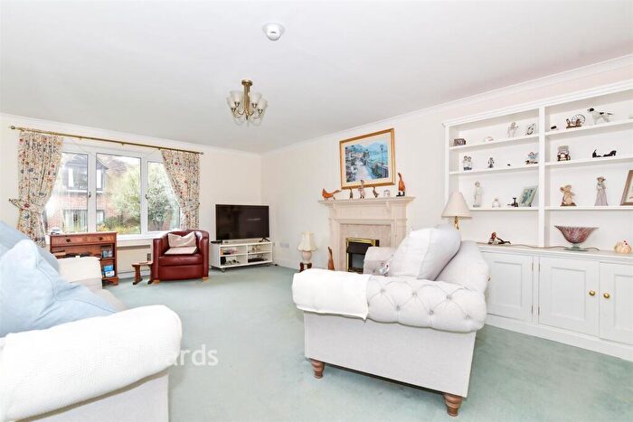 2 Bedroom End Of Terrace House For Sale In Atwater Court, Lenham, Kent, ME17